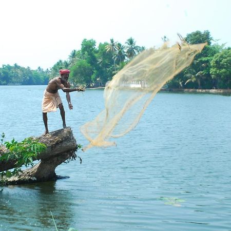 Triveny River Palace Hotell Alappuzha Eksteriør bilde