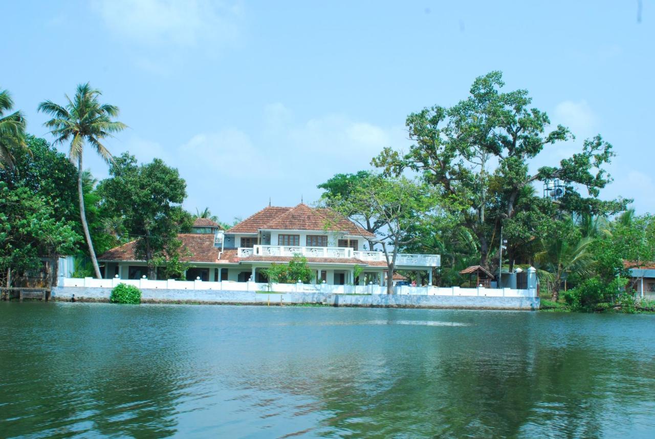 Triveny River Palace Hotell Alappuzha Eksteriør bilde