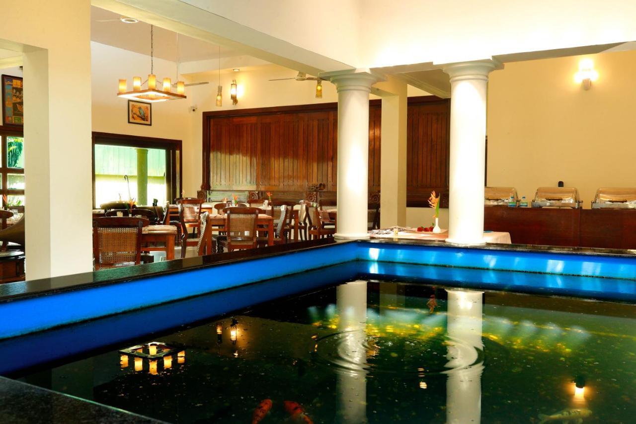 Triveny River Palace Hotell Alappuzha Eksteriør bilde