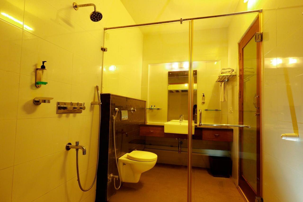 Triveny River Palace Hotell Alappuzha Eksteriør bilde